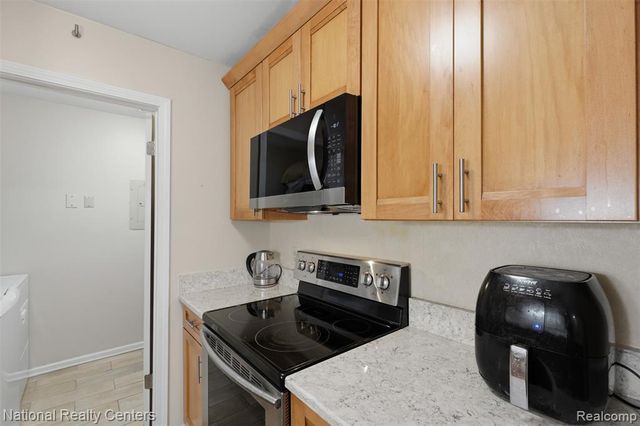 20718 Taft Road, Northville, MI 48167