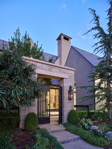 8400 Stonehurst Court, Oklahoma City, OK 73120