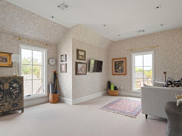 8400 Stonehurst Court, Oklahoma City, OK 73120