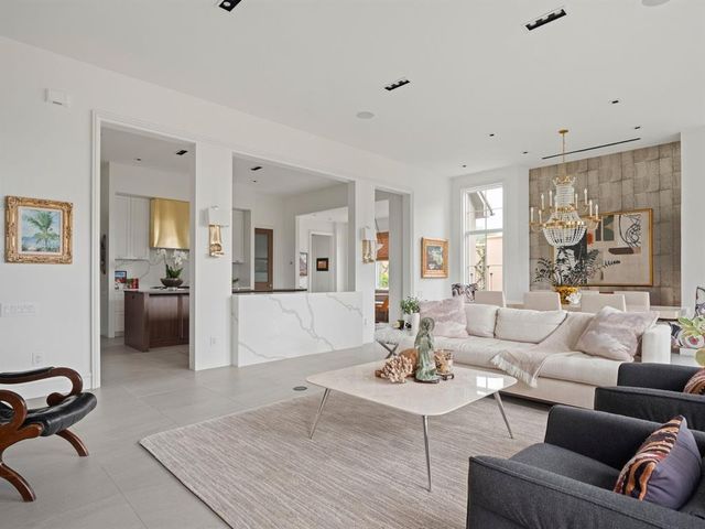 8400 Stonehurst Court, Oklahoma City, OK 73120