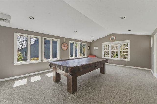 402 Ridgefield Cir D, Clinton, MA 01510