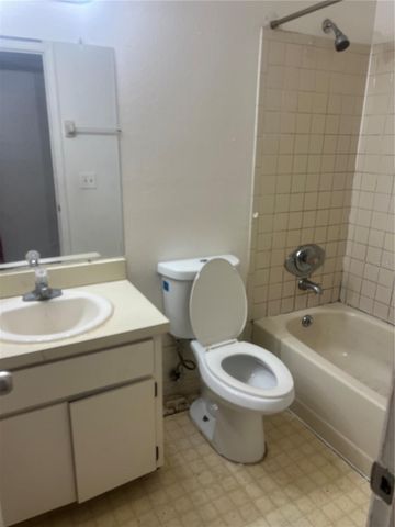 5415 HYDE PARK AVENUE, Orlando, FL 32808