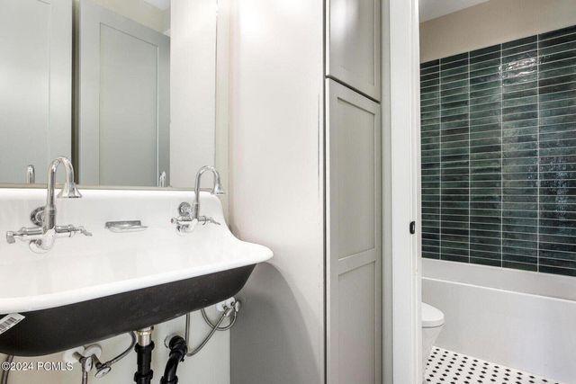 376 W Ascent Drive, Hideout, UT 84036