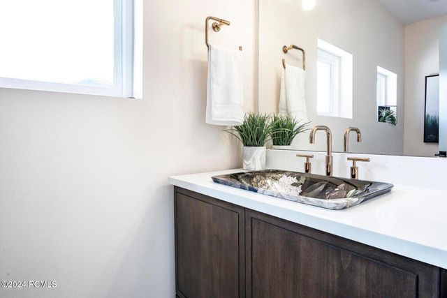 376 W Ascent Drive, Hideout, UT 84036