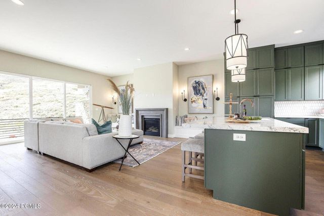 376 W Ascent Drive, Hideout, UT 84036
