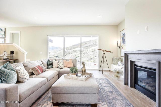 376 W Ascent Drive, Hideout, UT 84036