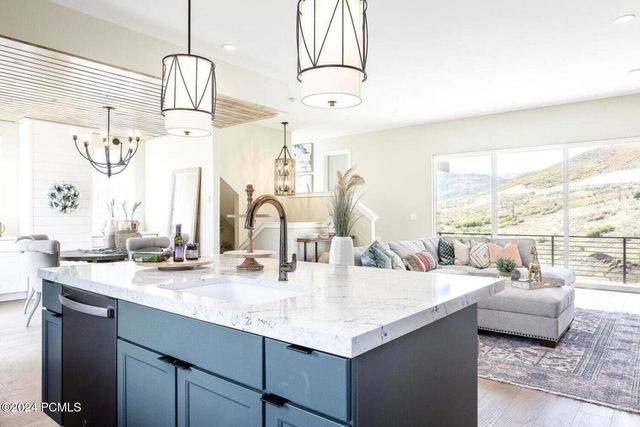 376 W Ascent Drive, Hideout, UT 84036