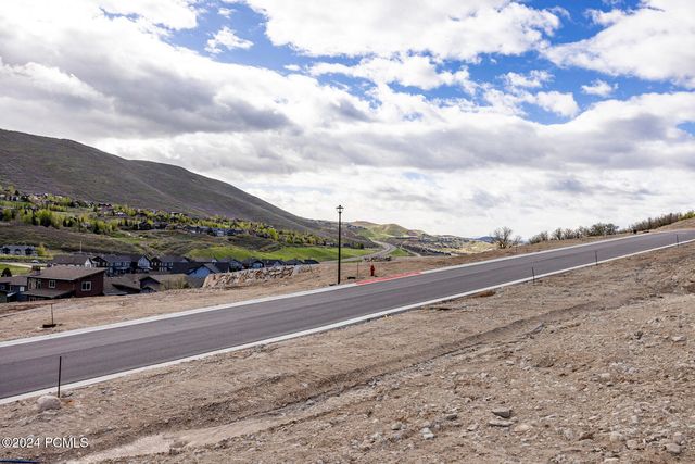 376 W Ascent Drive, Hideout, UT 84036
