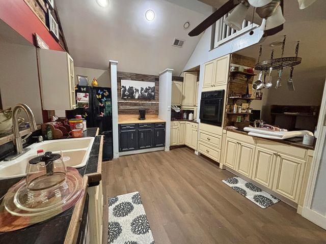 630 Dollie Miller Road, East Bernstadt, KY 40729