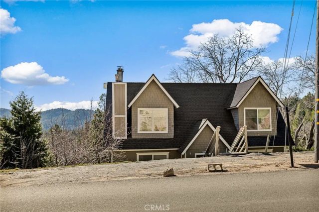 971 Nadelhorn Drive, Lake Arrowhead, CA 92352