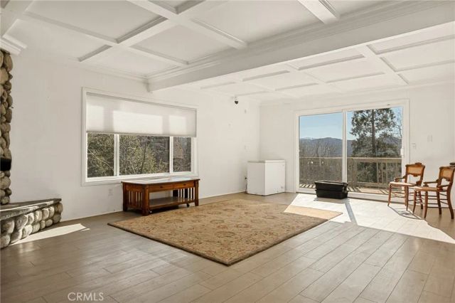 971 Nadelhorn Drive, Lake Arrowhead, CA 92352