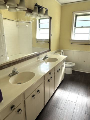 302 Burgundy Circle, Shreveport, LA 71105