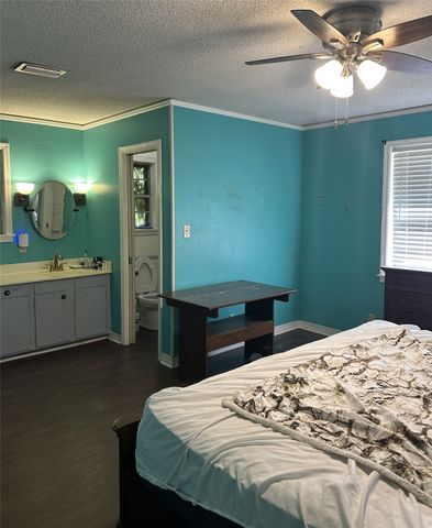 302 Burgundy Circle, Shreveport, LA 71105