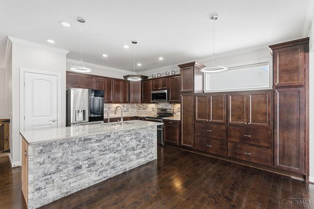 7890 Planters Lane, West Chester, OH 45069