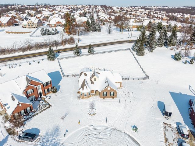 7890 Planters Lane, West Chester, OH 45069