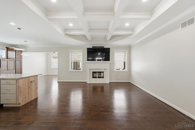 7890 Planters Lane, West Chester, OH 45069