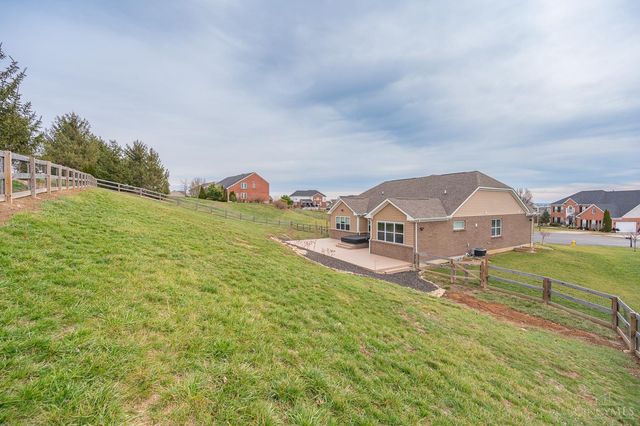 7890 Planters Lane, West Chester, OH 45069