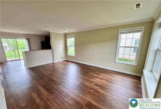 8395 Saylor Court, Upper Macungie Twp, PA 18031