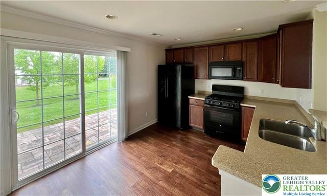 8395 Saylor Court, Upper Macungie Twp, PA 18031