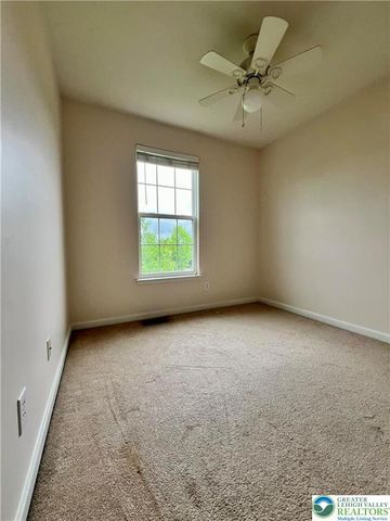 8395 Saylor Court, Upper Macungie Twp, PA 18031