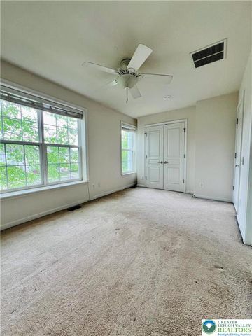 8395 Saylor Court, Upper Macungie Twp, PA 18031