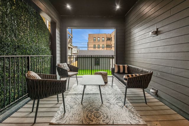 4846 N Hermitage Avenue, Chicago, IL 60640
