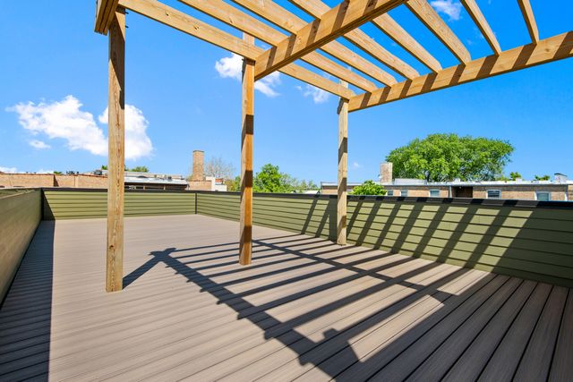 4846 N Hermitage Avenue, Chicago, IL 60640