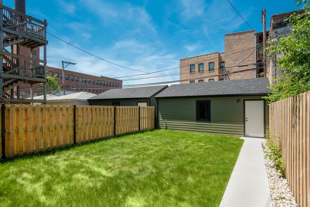4846 N Hermitage Avenue, Chicago, IL 60640