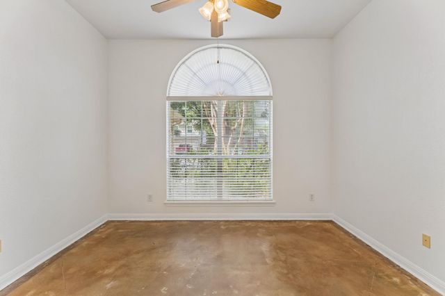 7206 W Magic Mountain LN, Round Rock, TX 78681
