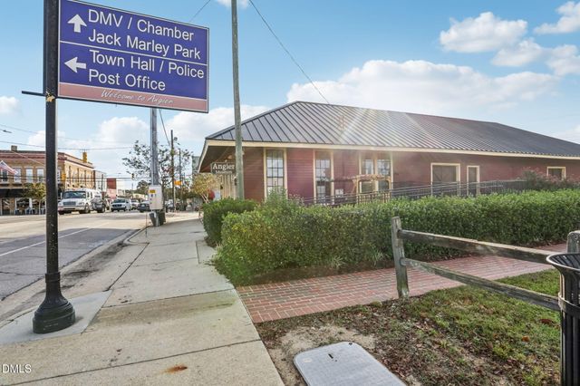 47 Thistle Patch Place, Angier, NC 27501