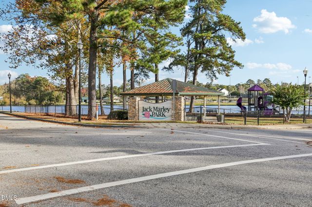 47 Thistle Patch Place, Angier, NC 27501