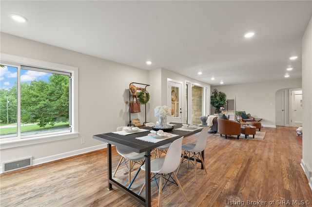3884 Paoli Pike, Floyds Knobs, IN 47119