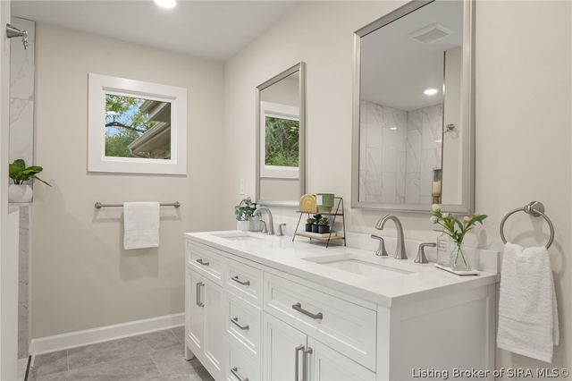 3884 Paoli Pike, Floyds Knobs, IN 47119