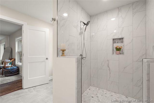 3884 Paoli Pike, Floyds Knobs, IN 47119