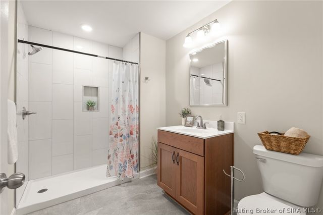 3884 Paoli Pike, Floyds Knobs, IN 47119