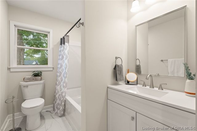 3884 Paoli Pike, Floyds Knobs, IN 47119