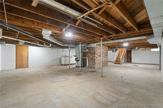 3884 Paoli Pike, Floyds Knobs, IN 47119