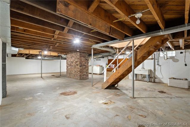 3884 Paoli Pike, Floyds Knobs, IN 47119