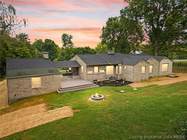 3884 Paoli Pike, Floyds Knobs, IN 47119