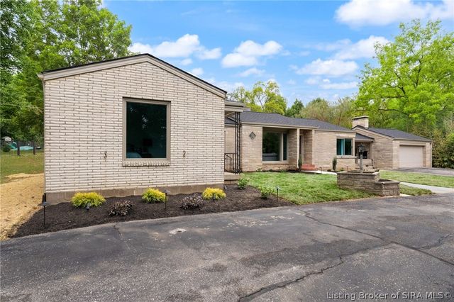 3884 Paoli Pike, Floyds Knobs, IN 47119