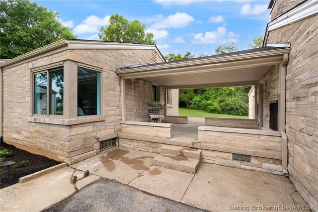 3884 Paoli Pike, Floyds Knobs, IN 47119
