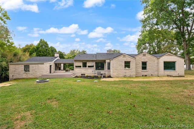 3884 Paoli Pike, Floyds Knobs, IN 47119