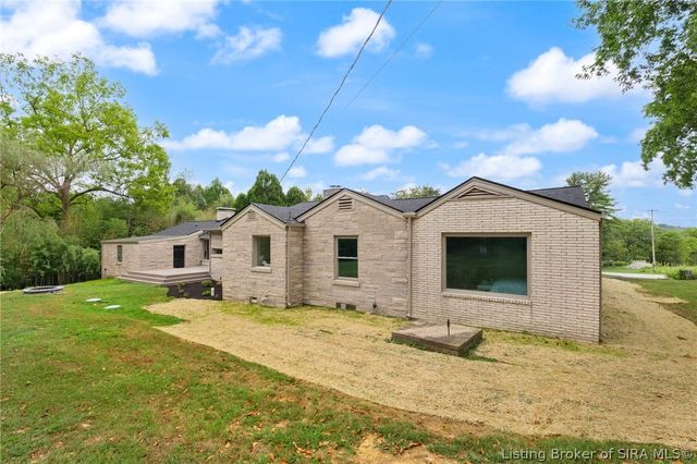 3884 Paoli Pike, Floyds Knobs, IN 47119