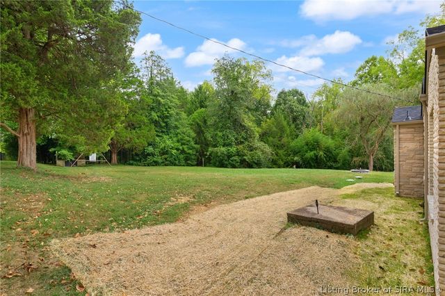 3884 Paoli Pike, Floyds Knobs, IN 47119