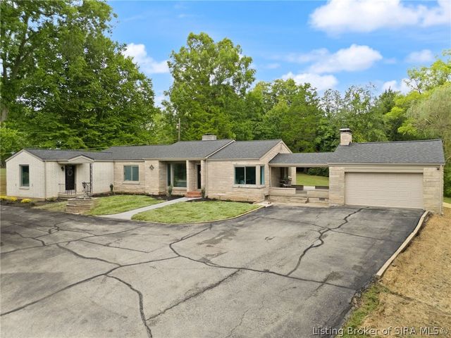 3884 Paoli Pike, Floyds Knobs, IN 47119