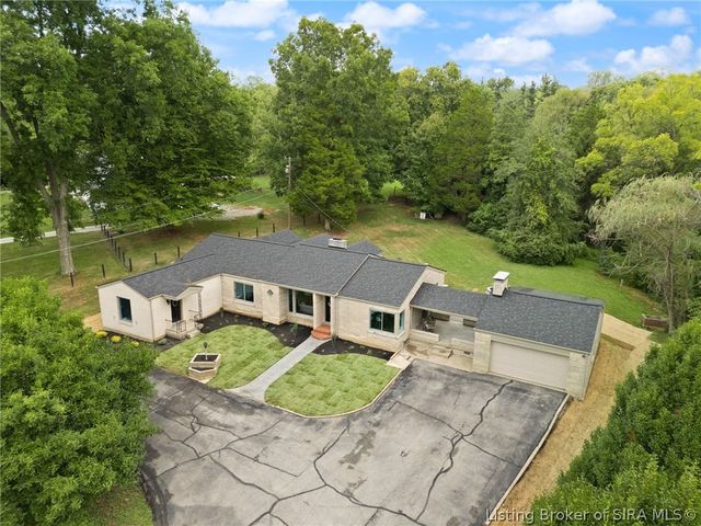 3884 Paoli Pike, Floyds Knobs, IN 47119