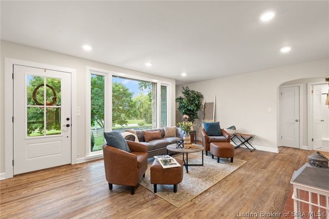 3884 Paoli Pike, Floyds Knobs, IN 47119