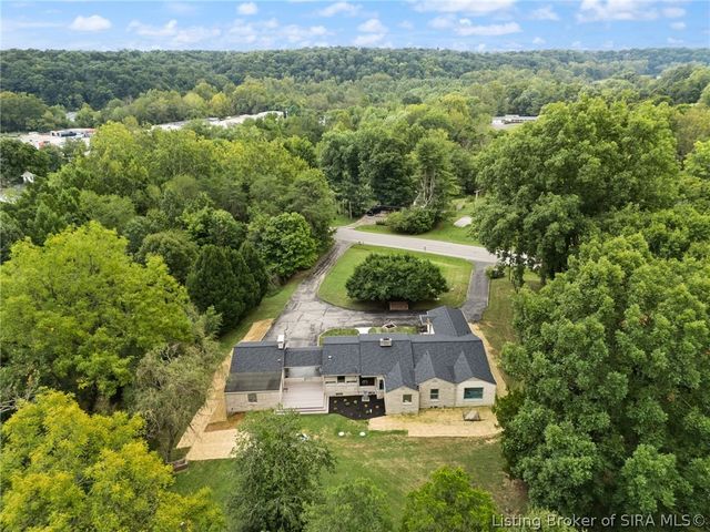 3884 Paoli Pike, Floyds Knobs, IN 47119