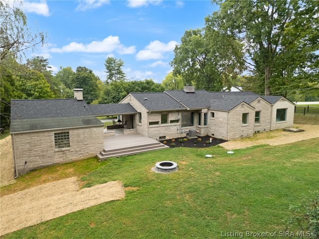 3884 Paoli Pike, Floyds Knobs, IN 47119