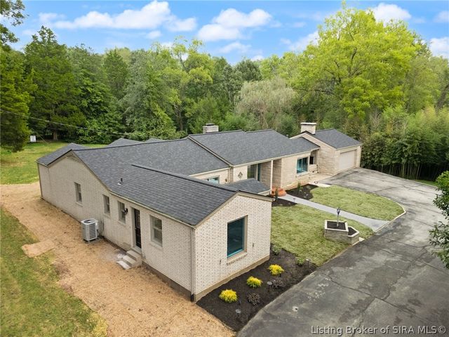 3884 Paoli Pike, Floyds Knobs, IN 47119